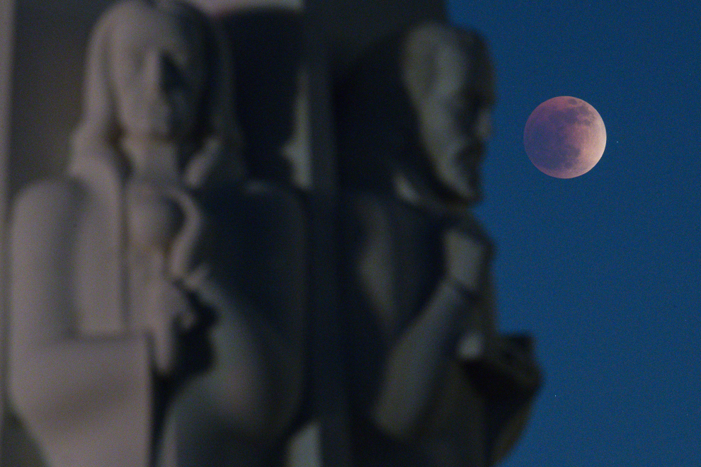 The Super Flower Blood Moon lunar eclipse in Los Angeles