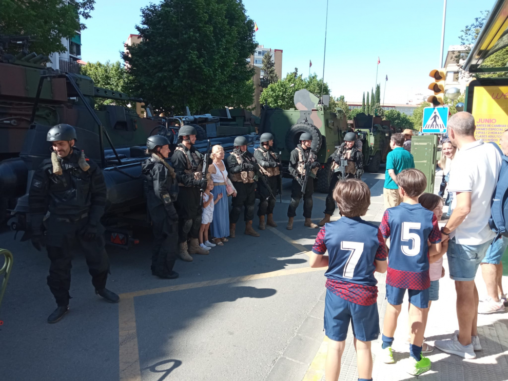 Día de las Fuerzas Armadas en Huesca.