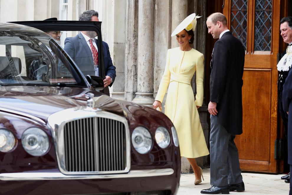 Britain's Prince Charles and his wife Camilla, Duchess of Cornwall, leave after the National Service of Thanksgiving held at St Paul's Cathedral as part of celebrations marking the Platinum Jubilee of Britain's Queen Elizabeth, in London, Britain, June 3, 2022. REUTERS/Dylan Martinez BRITAIN-ROYALS/PLATINUM-JUBILEE