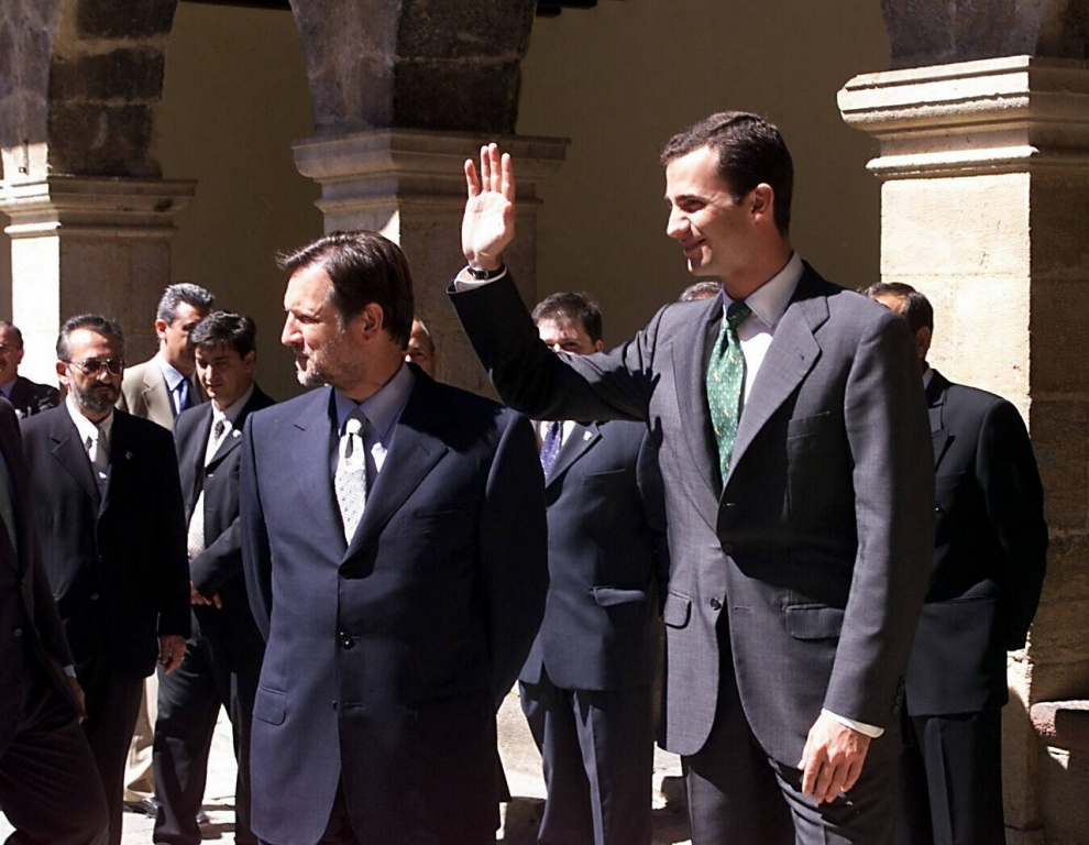 Felipe de Borbón junto a Marcelino Iglesias en Alcañiz.