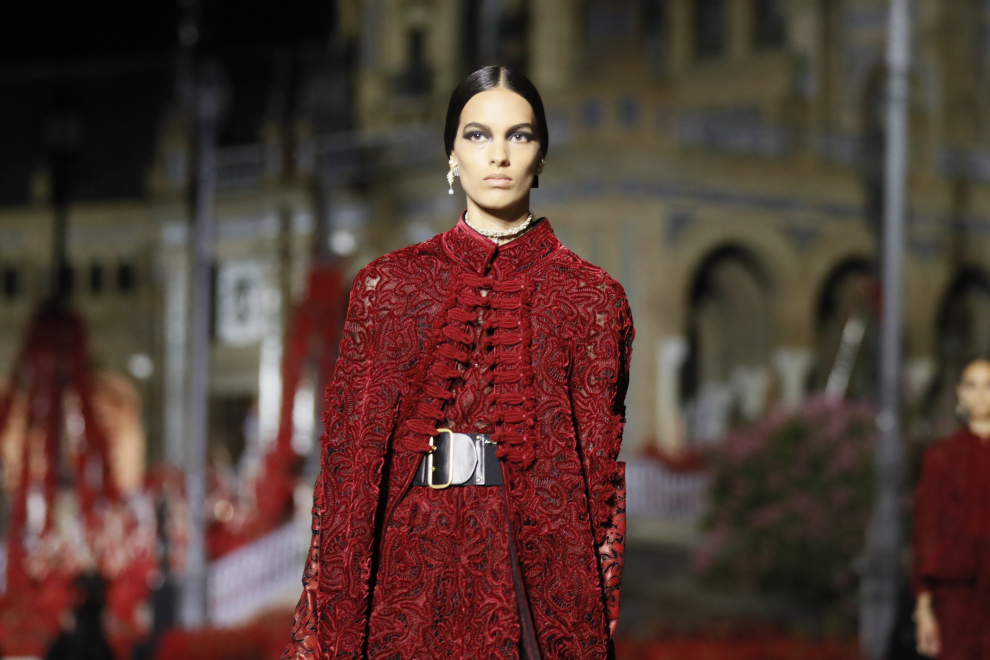 Im Genes Del Desfile De Dior En Sevilla Im Genes