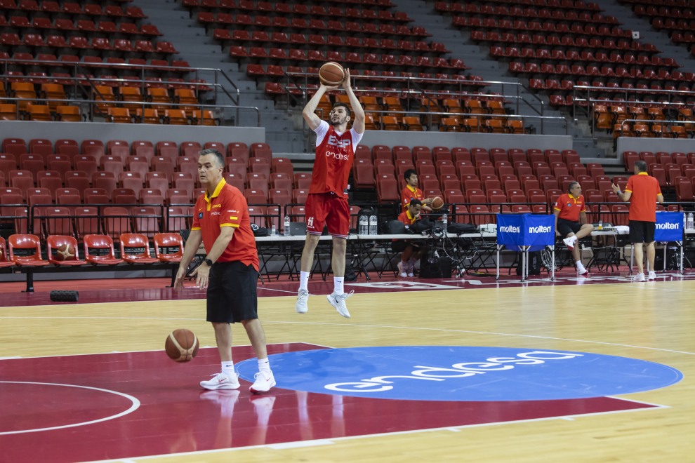 La selección española de baloncesto entrena en Zaragoza para preparar los tres últimos partidos de la primera fase de clasificación para el Mundial 2023
