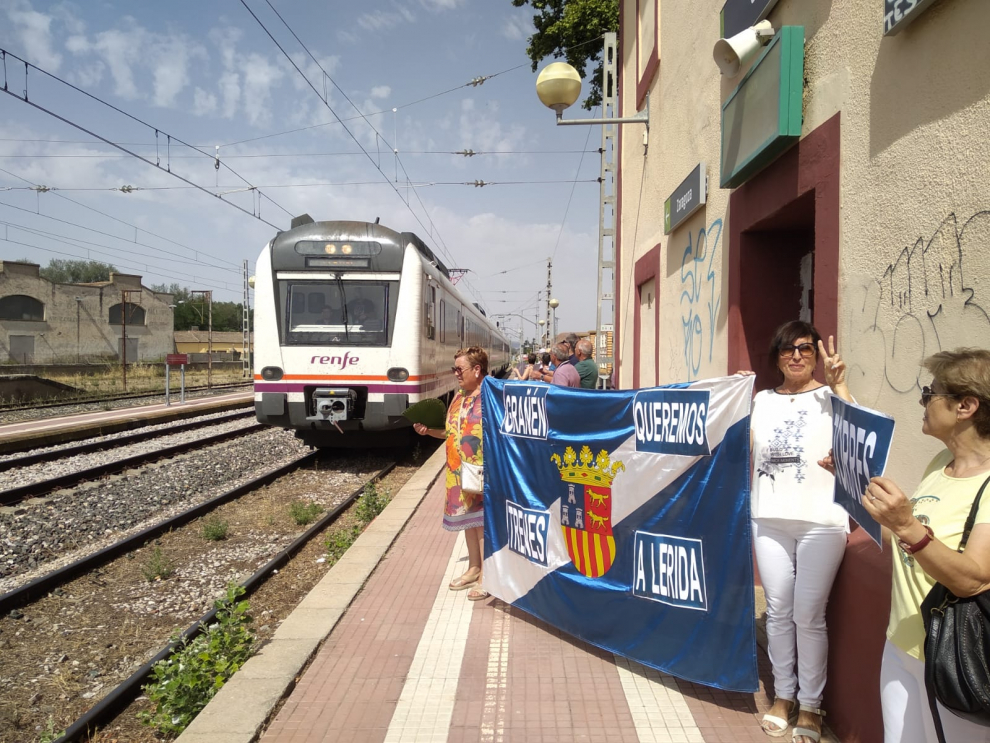 Nueva jornada de protesta en las estaciones y apeaderos de Aragón
