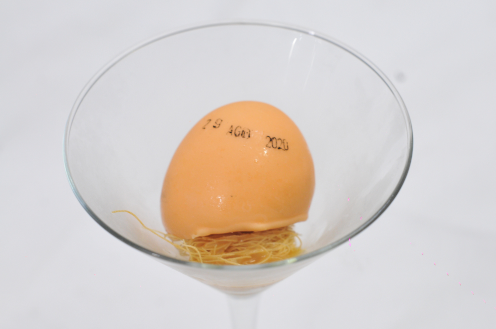 Huevo de maracuyá del Restaurante Aura.