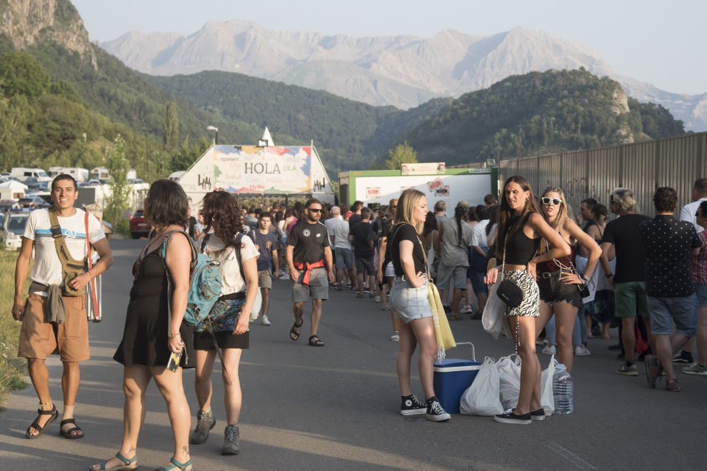 festival Pirineos Sur, ambiente previo al concierto de Estopa / 15-7-22 / Foto Javier Navarro[[[FOTOGRAFOS]]]