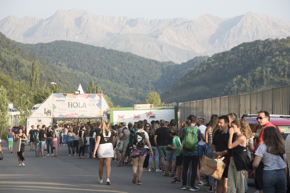 festival Pirineos Sur, ambiente previo al concierto de Estopa / 15-7-22 / Foto Javier Navarro[[[FOTOGRAFOS]]]