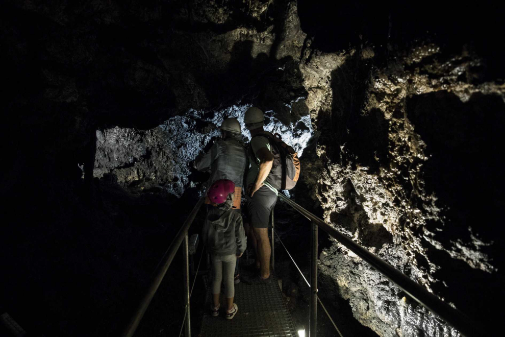 Interior de la Cueva del Agua