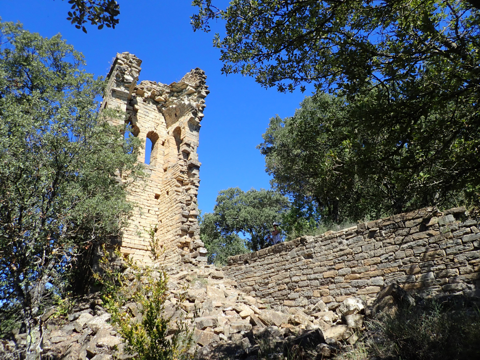 La torre en ruinas de Morillo de Tou.