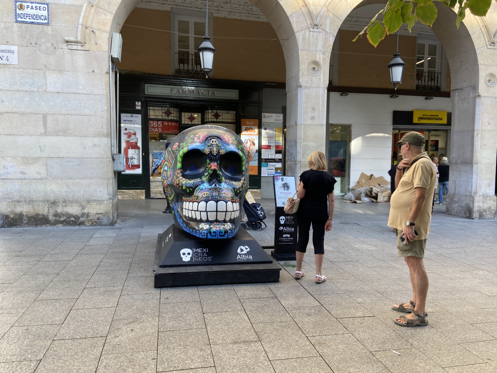 La exposición de calaveras del Vive Latino ya se puede ver en el Paseo Independencia
