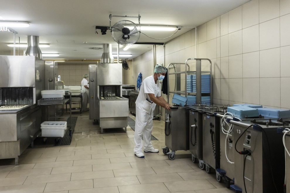 Cocina del Hospital Miguel Servet de Zaragoza, "la más grande de Aragón".