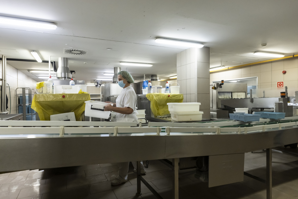 Cocina del Hospital Miguel Servet de Zaragoza, "la más grande de Aragón".