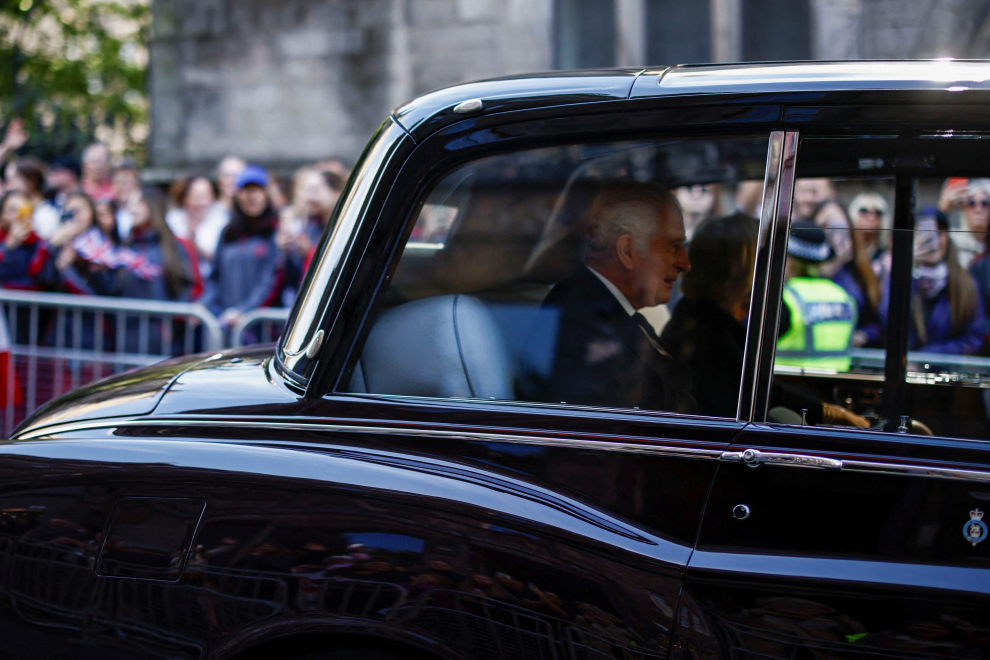 Fotos El cortejo fúnebre de Isabel II sale de Holyrood en presencia de