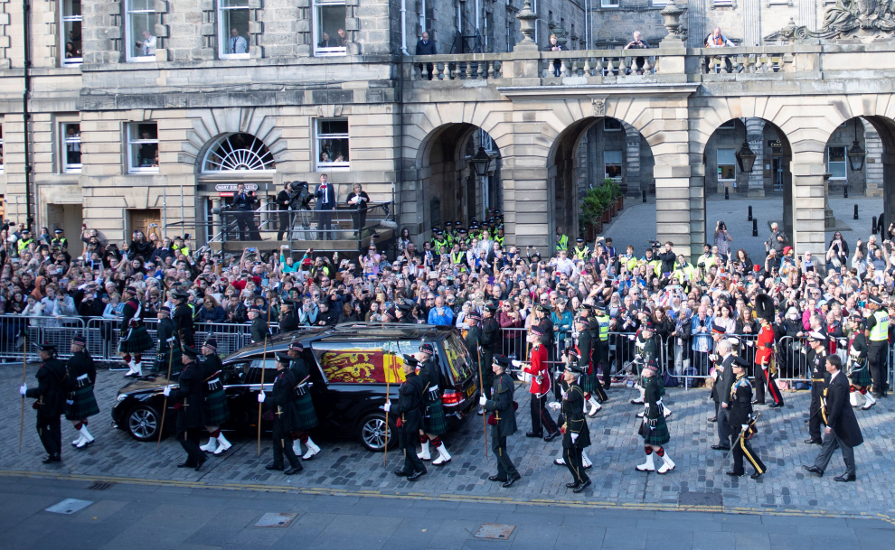 Britain's King Charles, Princess Anne, Princess Royal, Prince Andrew, Duke of York and Prince Edward, Earl of Wessex walk behind the procession of Queen Elizabeth's coffin, from the Palace of Holyroodhouse to St Giles Cathedral, Edinburgh, Scotland, Britain, September 12, 2022. Lesley Martin/Pool via REUTERS BRITAIN-ROYALS/QUEEN