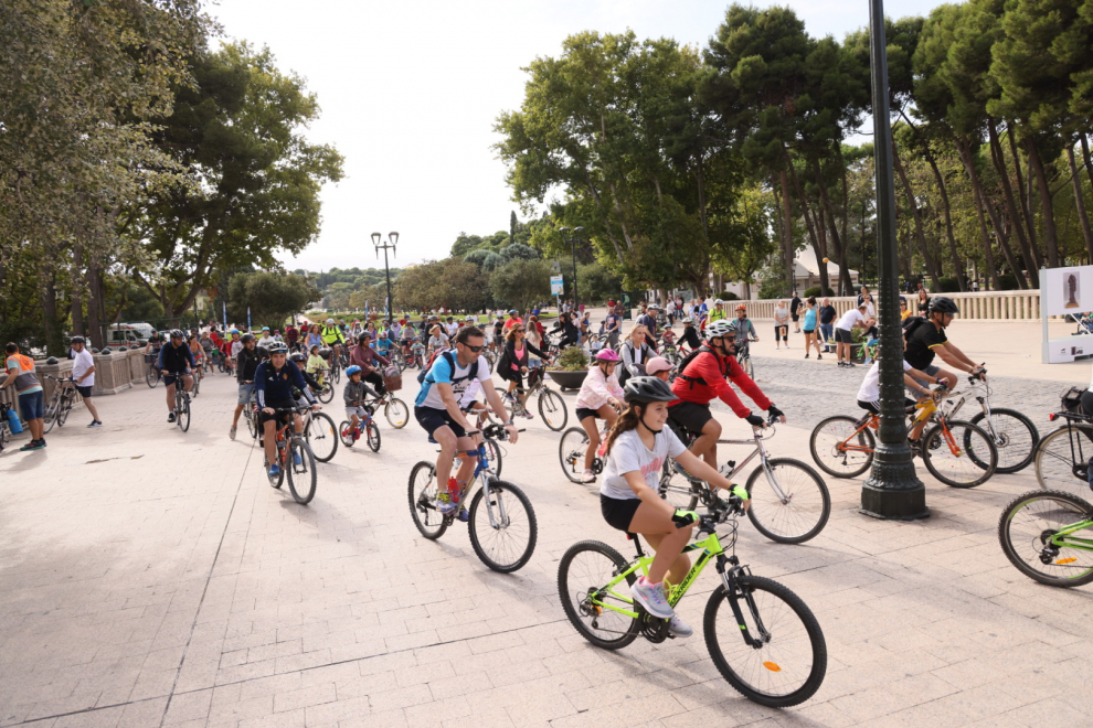 Fotos de la marcha ciclista familiar por Zaragoza