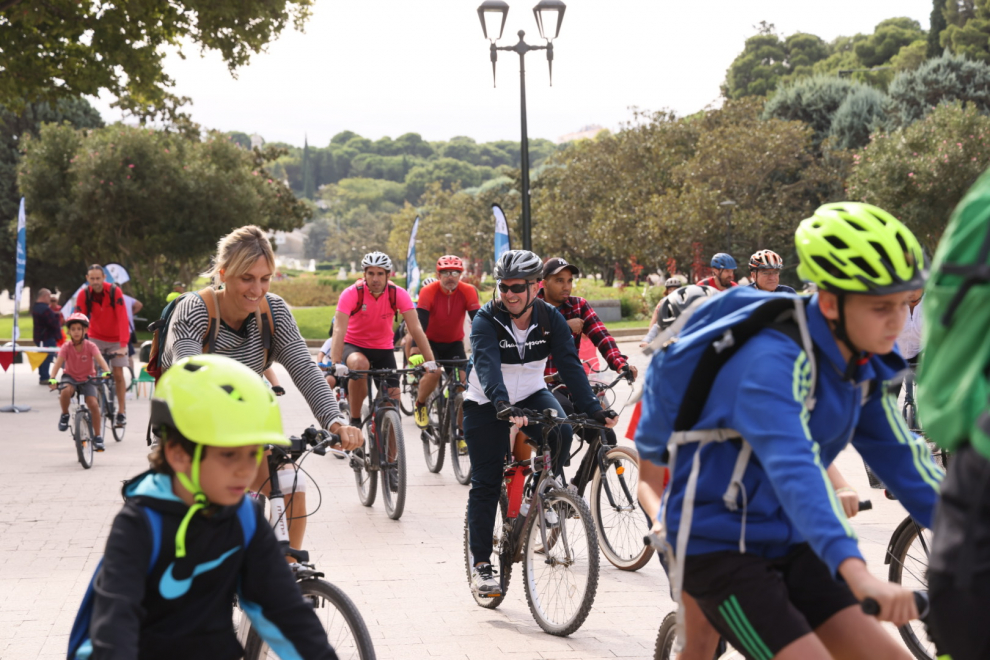 Fotos de la marcha ciclista familiar por Zaragoza