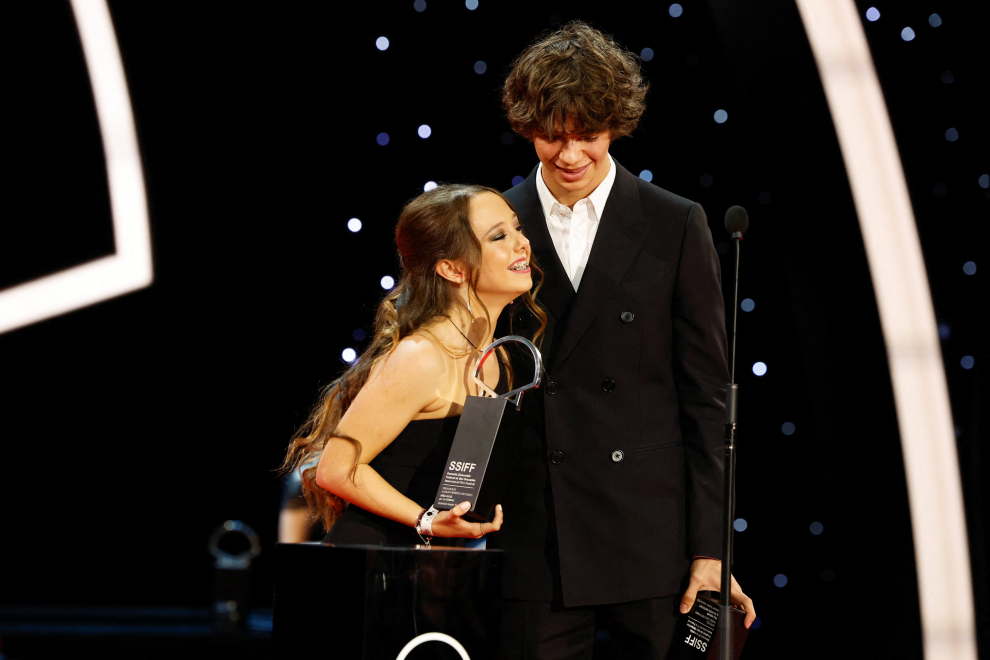 Actor Carla Quilez holds the Concha de Plata (Silver Shell) award for Best Actor, in the film "La maternal" (Motherhood) at the San Sebastian Film Festival, San Sebastian, Spain, September 24, 2022. REUTERS/Vincent West FILMFESTIVAL-SANSEBASTIAN/