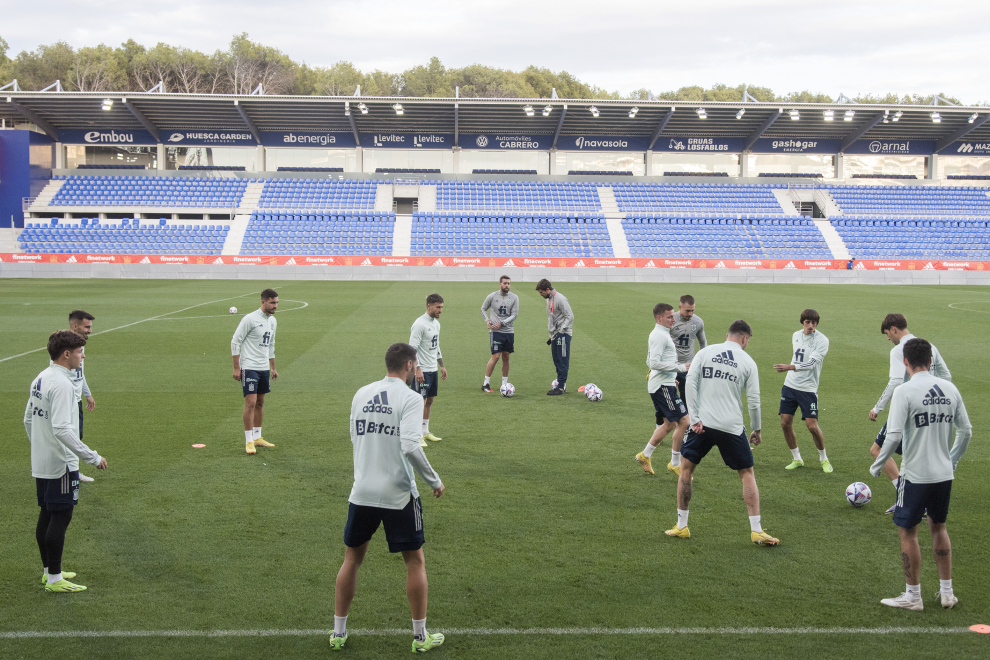 La selección española sub-21 ha entrenado en El Alcoraz donde el martes se mide a Noruega.