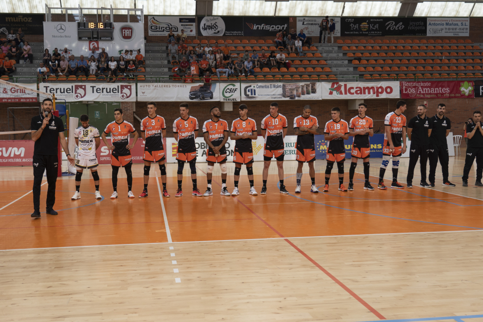 Partido de presentación del Pamesa Voleibol Teruel ante el Caja Duero Soria