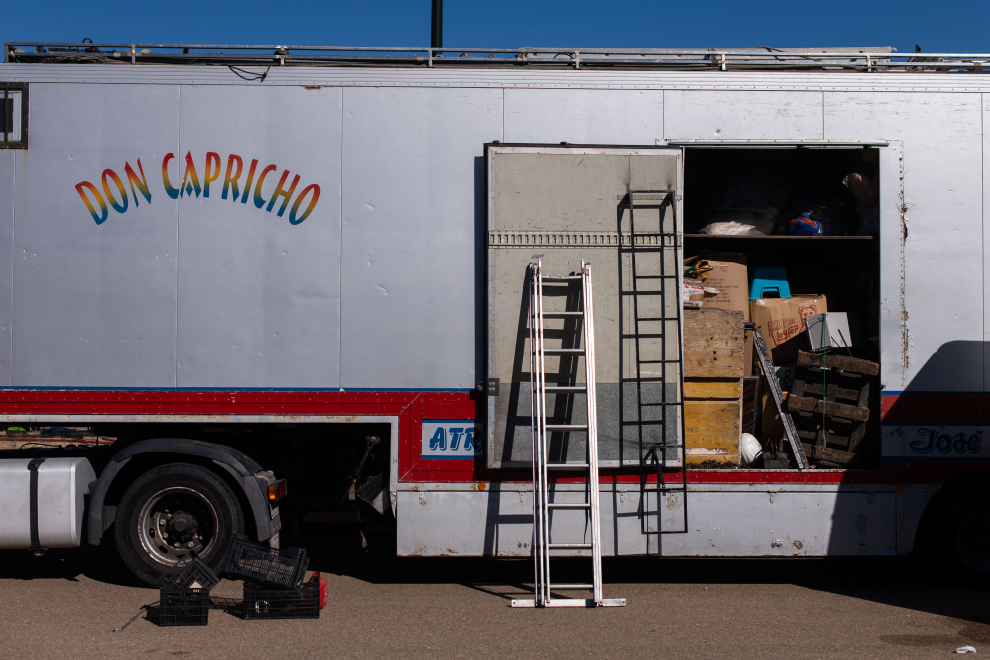 Montaje de las carpas del Espacio Zity y las ferias.