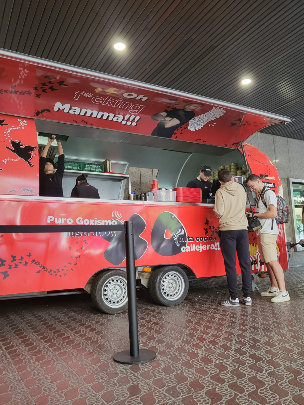 Apertura de la 'food truck' GoXO en Zaragoza