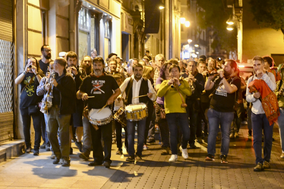 Ronda de protesta de los grupos de folk