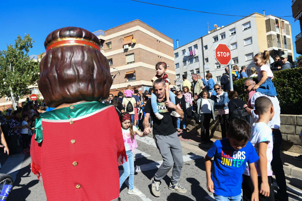 Fotos de los gigantes y cabezudos en el penúltimo día de las fiestas del Pilar 2022