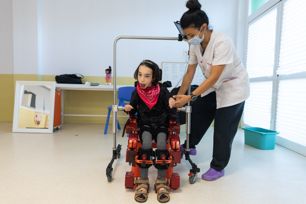 Investigación pionera en Aragón sobre los beneficios del exoesqueleto pediátrico