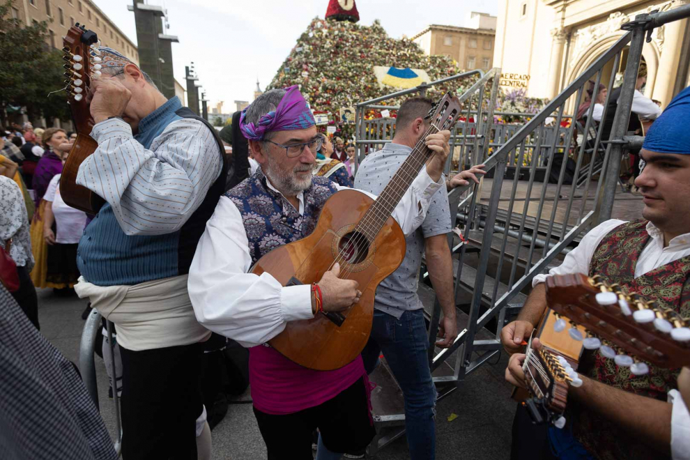 Abrazo Jotero a la Virgen, el broche folclórico a las fiestas