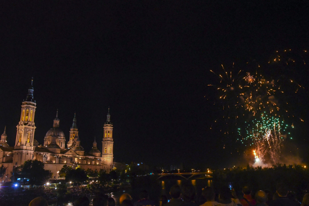 Fuegos artificiales de las Fiestas del Pilar 2022.