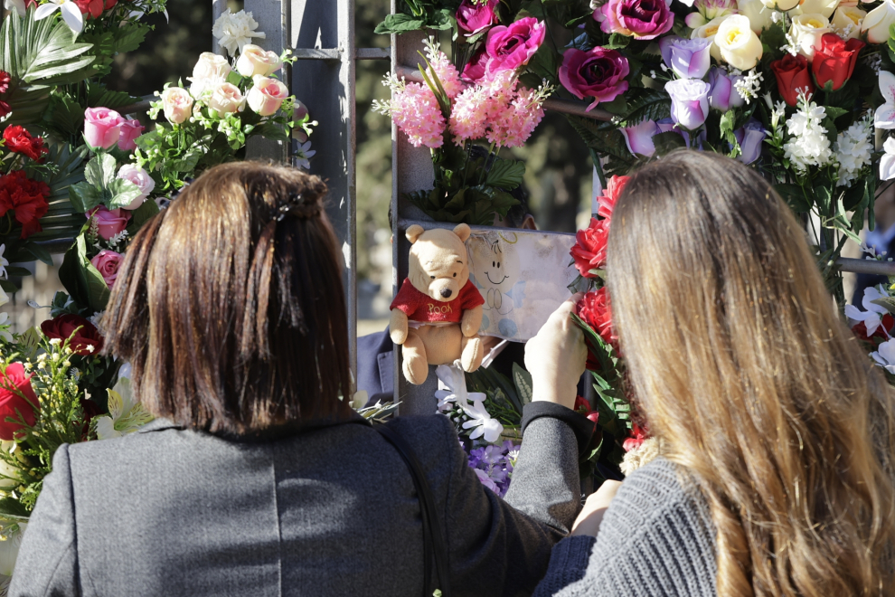 Día de Todos los Santos en el cementerio de Zaragoza
