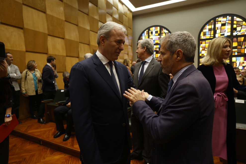 Azcón abre con su discurso el debate sobre el estado de la ciudad.