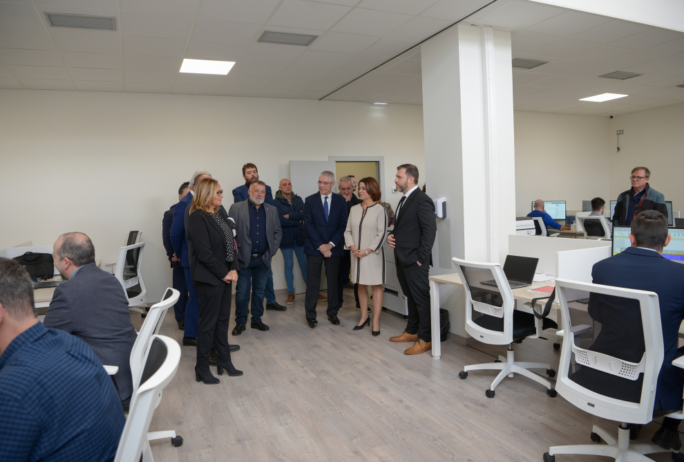 Visita del presidente de Renfe Isaías Táboas al Centro de competencias digitales en Teruel.