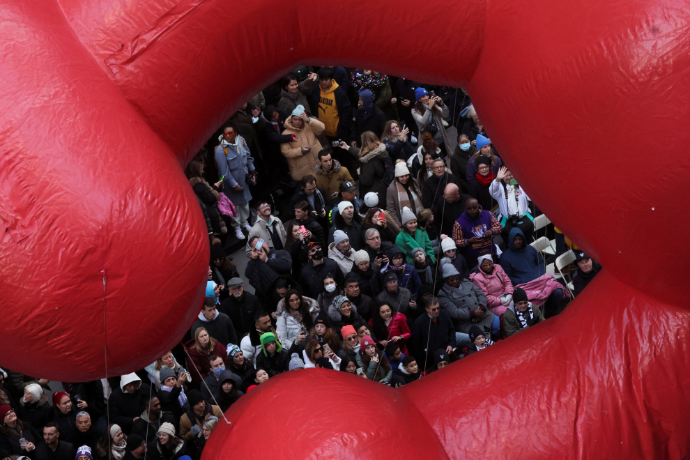 The Smurfs balloon balloon flies during the 96th Macy's Thanksgiving Day Parade in Manhattan, New York City, U.S., November 24, 2022. REUTERS/Brendan McDermid USA-THANKSGIVING/PARADE