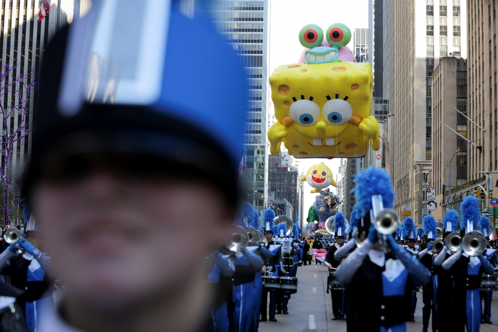 Spongebob squarepants and Gary balloon flies during the 96th Macy's Thanksgiving Day Parade in Manhattan, New York City, U.S., November 24, 2022. REUTERS/Andrew Kelly USA-THANKSGIVING/PARADE