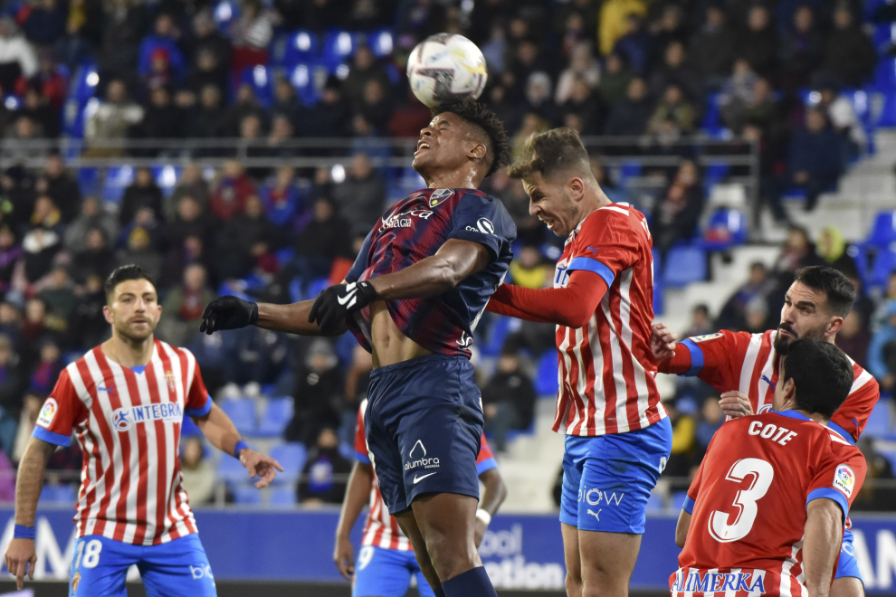 Foto del partido SD Huesca-Real Sporting, jornada 17 de Segunda División