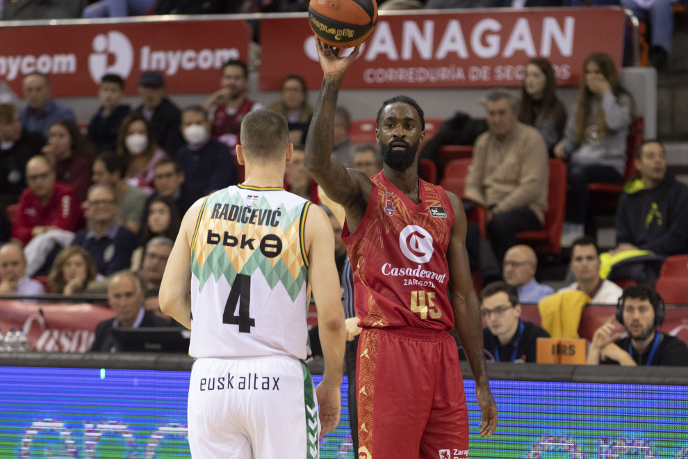 Partido del Casademont Zaragoza contra el Bilbao Basket