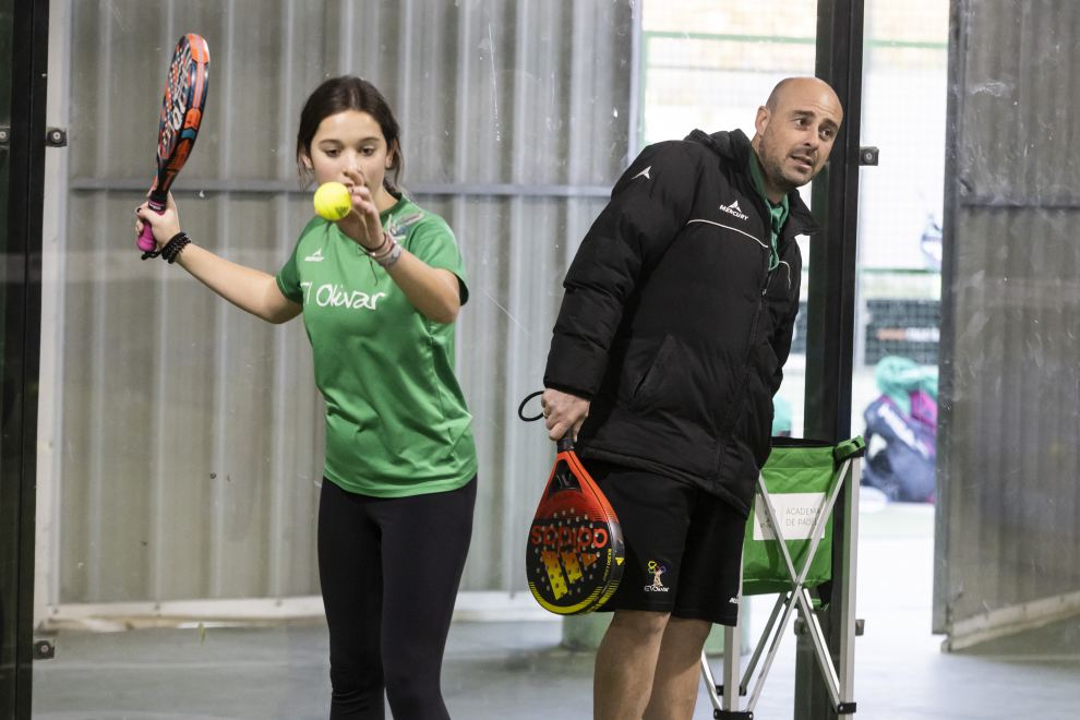 La Escuela de Pádel de El Olivar presume de cantera y de campeones con los hermanos Martina y Guillermo Vera