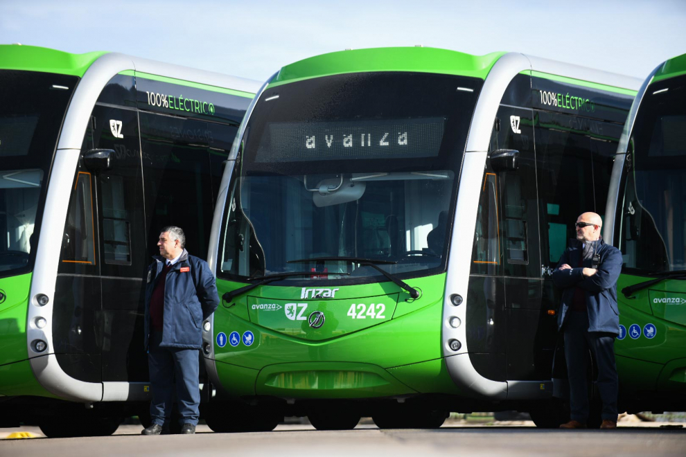 Los Nuevos Autobuses Eléctricos De Zaragoza Imágenes 8855