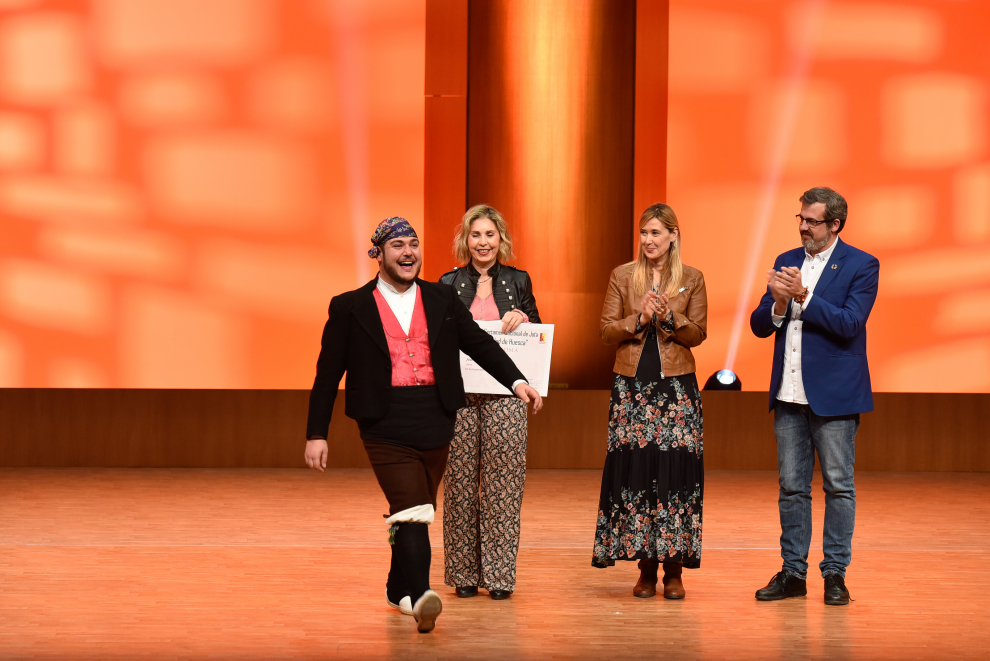 En el encuentro se han dado cita cantadores y bailadores no solo de Aragón sino de otras comunidades autónomas.