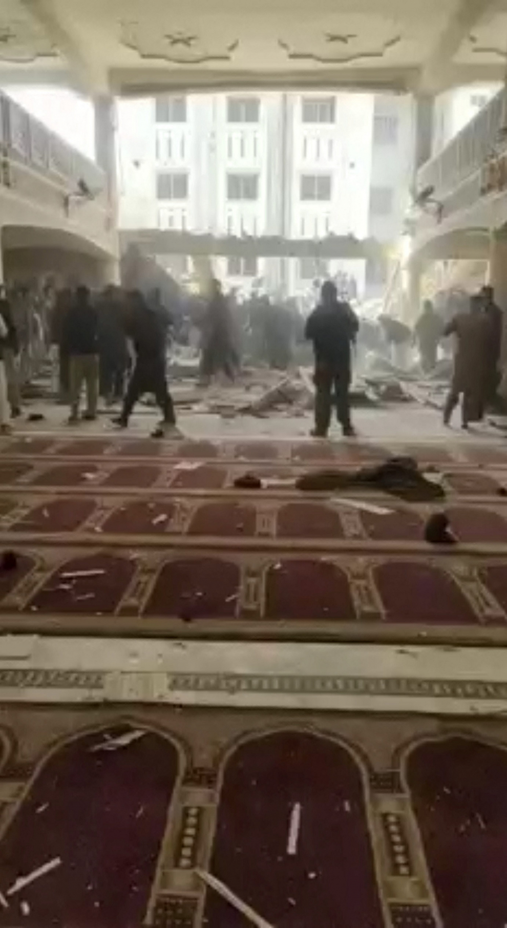 Atentado suicida en el interior de una mezquita en la ciudad de Peshawar (Pakistán)