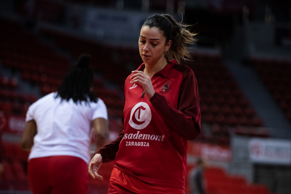 Entrenamiento del Casademont Femenino en el Pabellón Príncipe Felipe de Zaragoza.