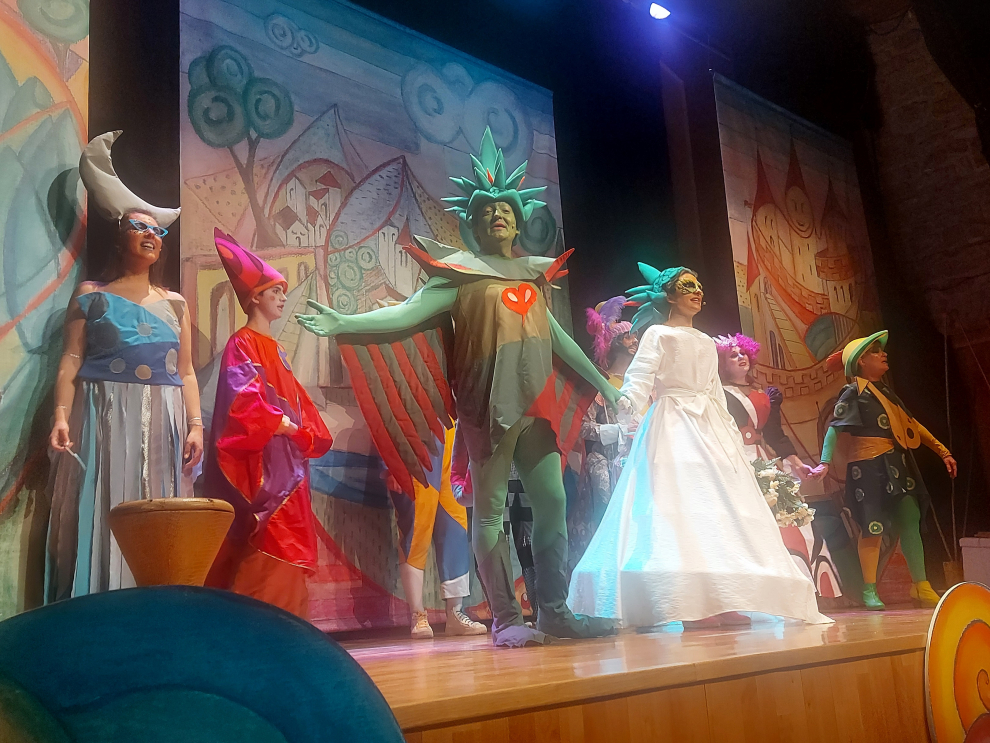 Youkali y la obra, La verdadera y singular historia de la Princesa y el Dragón, abrieron la X Muestra.