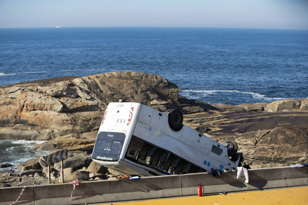 Accidente de un minibús en Baiona