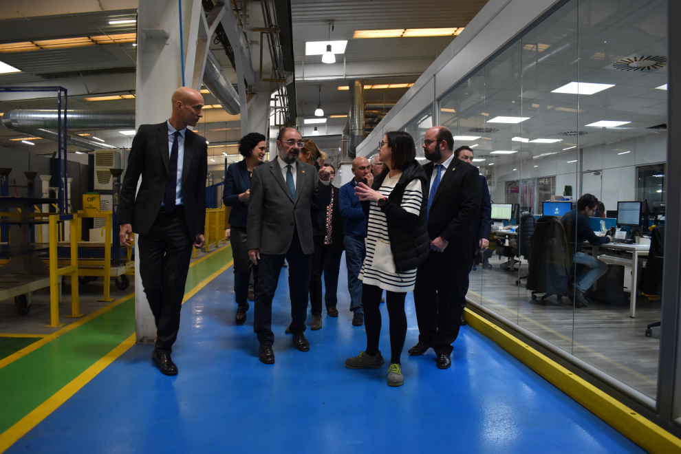 Visita de Javier Lambán, Marta Gastón y Sergio Ortiz a HMY Yudigar en Cariñena.