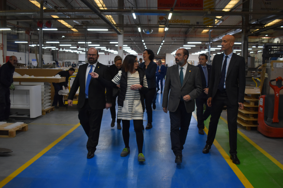 Visita de Javier Lambán, Marta Gastón y Sergio Ortiz a HMY Yudigar en Cariñena.