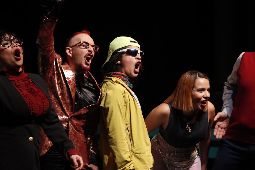 Estreno de la obra 'La dama boba', por los alumnos de la Escuela Municipal de Teatro de Zaragoza.