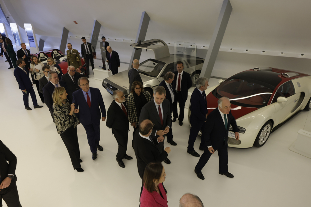 El rey Felipe inaugura Mobility City en el pabellón Puente de Zaragoza
