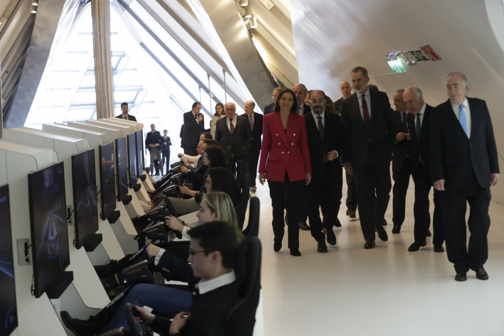 El rey Felipe inaugura Mobility City en el pabellón Puente de Zaragoza
