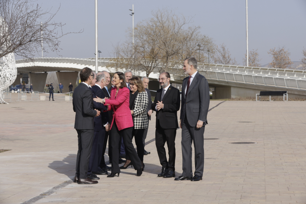 El rey Felipe inaugura Mobility City en el pabellón Puente de Zaragoza