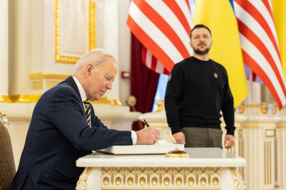 February 20, 2023, Ukraine, Ukraine, Ukraine: US President Joe Biden meets with Ukrainian President Volodymyr Zelensky in Kyiv, Ukraine on February 20, 2023. US President Joe Biden made a surprise trip to Kyiv ahead of the first anniversary of Russias invasion of Ukraine,Image: 757335635, License: Rights-managed, Restrictions: , Model Release: no, Credit line: President Of Ukraine / Zuma Press / ContactoPhoto.Editorial licence valid only for Spain and 3 MONTHS from the date of the image, then delete it from your archive. For non-editorial and non-licensed use, please contact EUROPA PRESS...20/02/2023[[[EP]]]